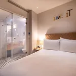 Jacob Shenkin Hotel